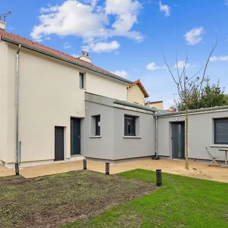 Holiday home Cite Jardin *